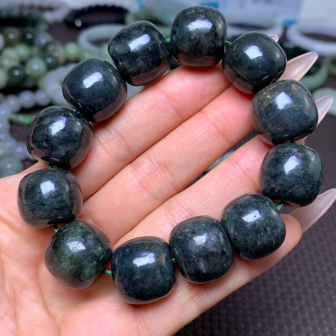 未镶嵌手串和田玉卡18