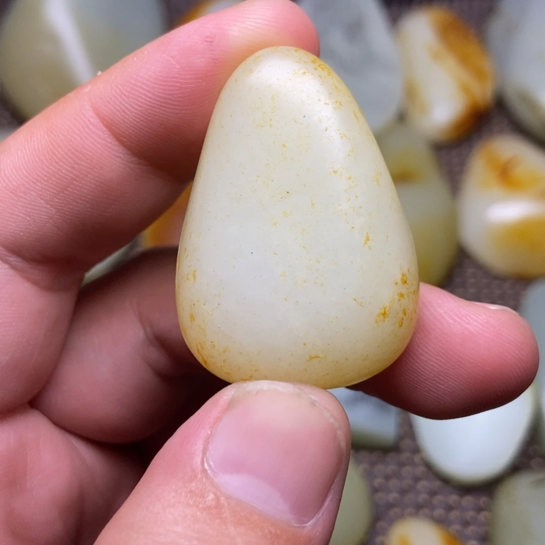 1未镶嵌定制和田玉M**四