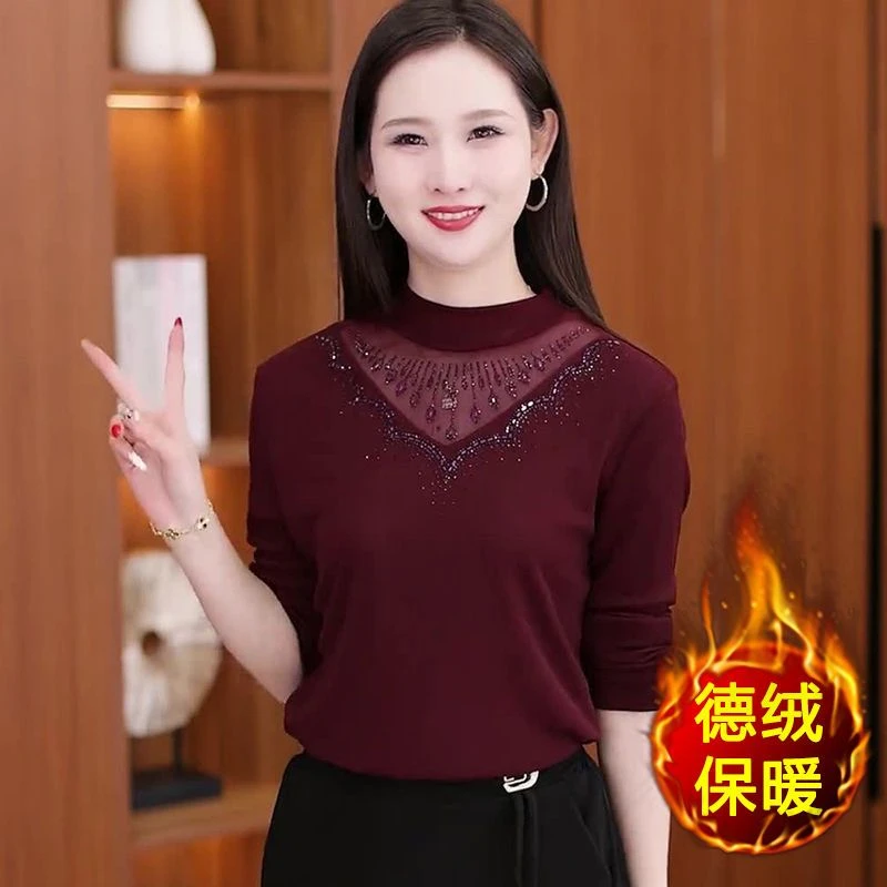 大码遮肚显瘦半高领长袖T恤新款秋冬时尚镂空烫钻女加绒打底衫