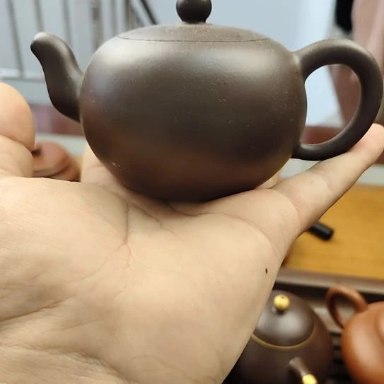 茶壶紫砂默默无语
