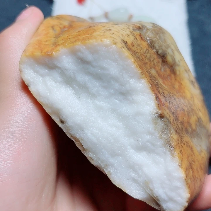 和田玉未镶嵌珠宝奇石