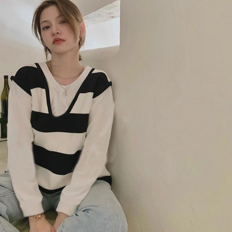 黑白条纹假两件长袖t恤女内搭秋季新款韩版宽松时尚休闲百搭上衣