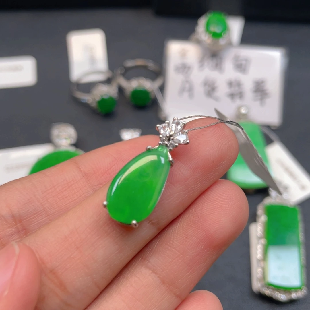 翡翠银S925镶嵌吊坠(不含链)