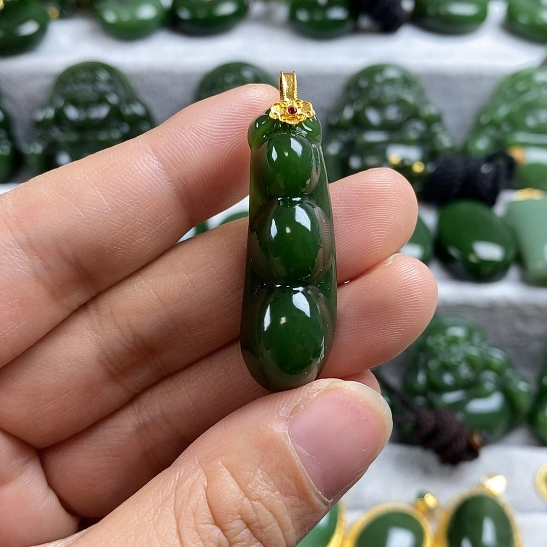 和田玉（碧玉）未镶嵌颈饰