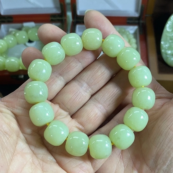 和田玉（糖玉）未镶嵌手链