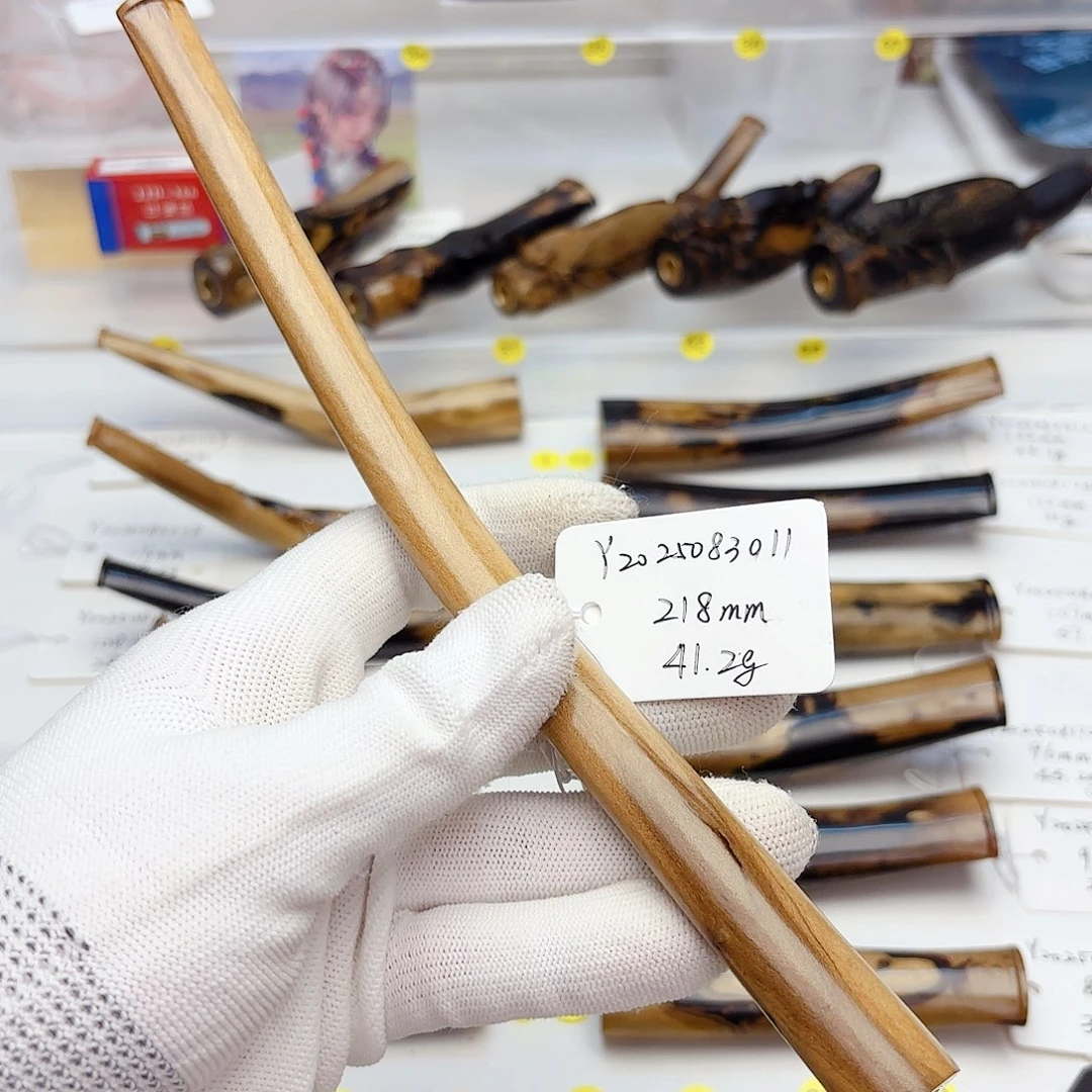 绝***仓香榧木烟嘴Y2025083011