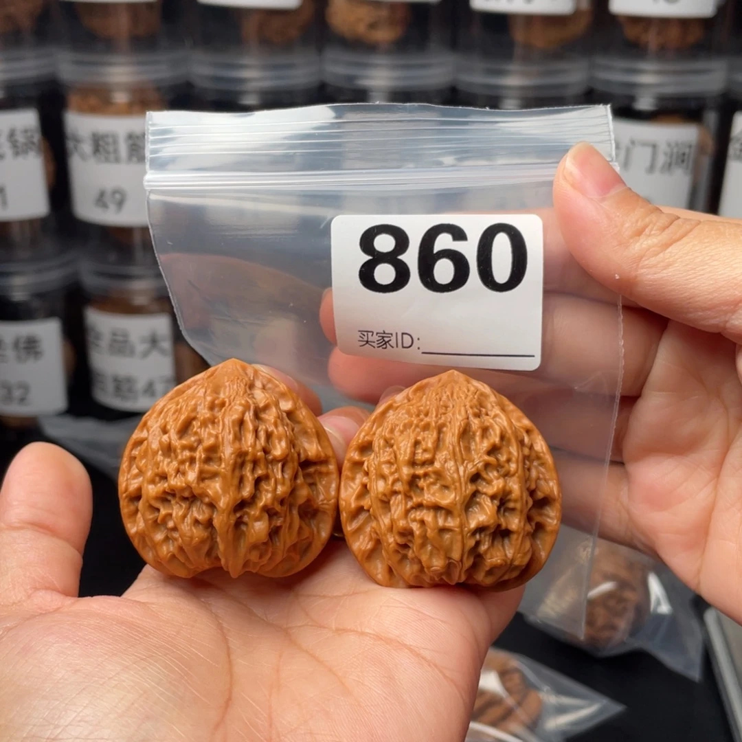 文玩核桃把件42金牛