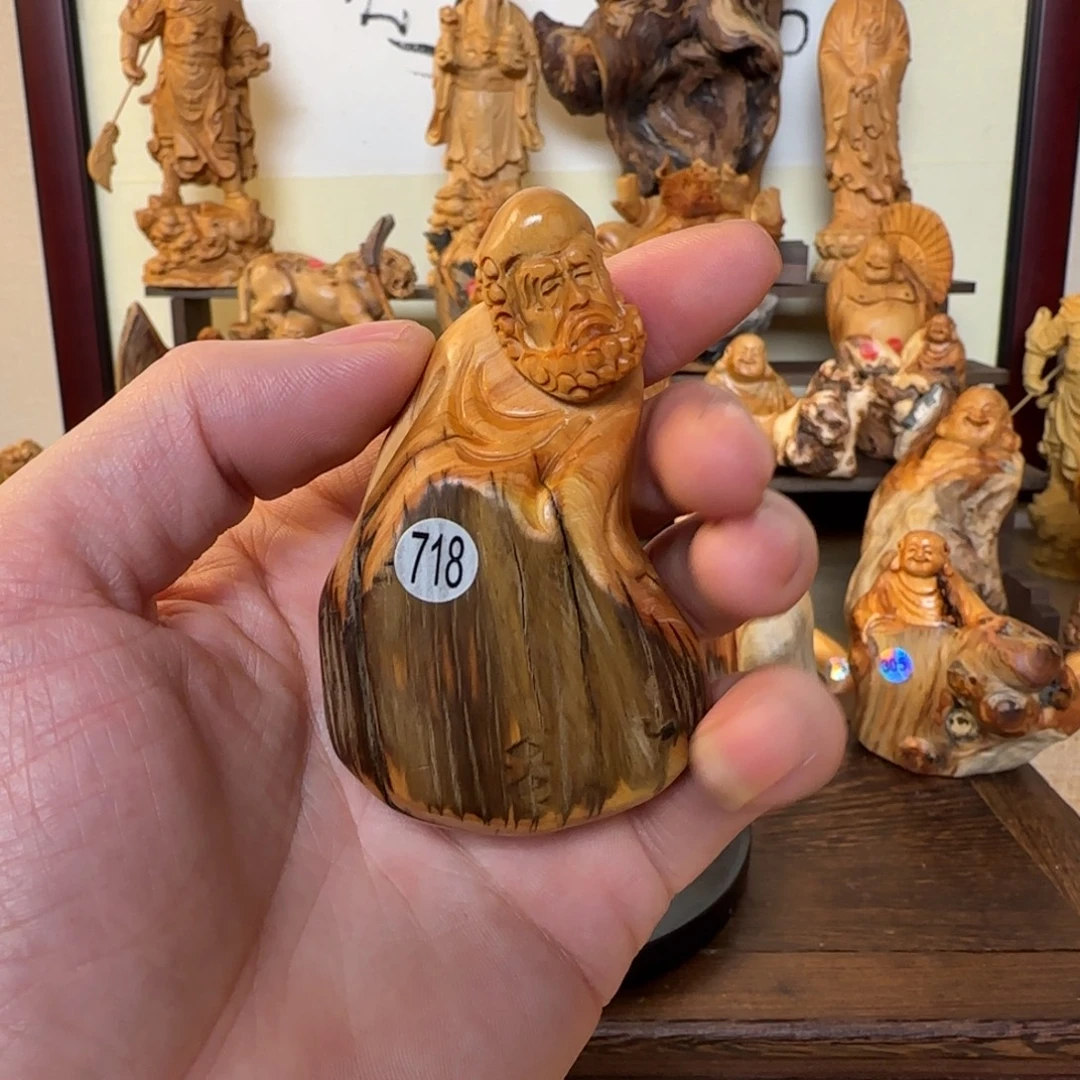 崖柏小木匠艺雕一物一拍