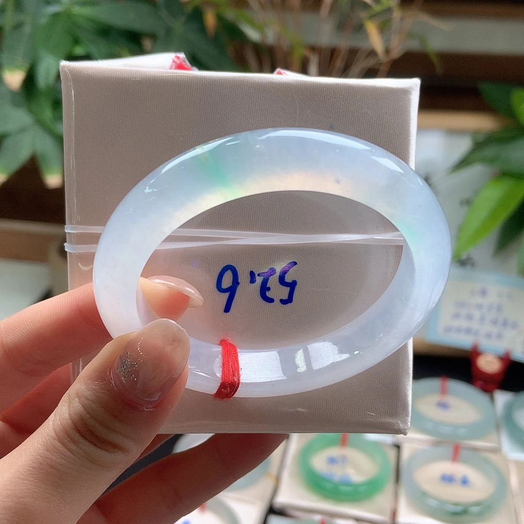 翡翠未镶嵌手镯白冰起光飘绿20号