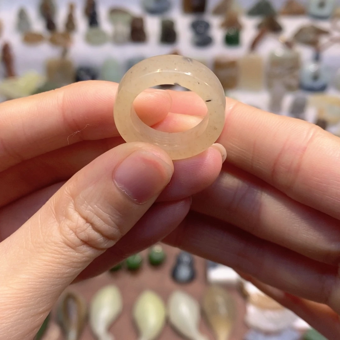 和田玉未镶嵌颈饰直径17.6