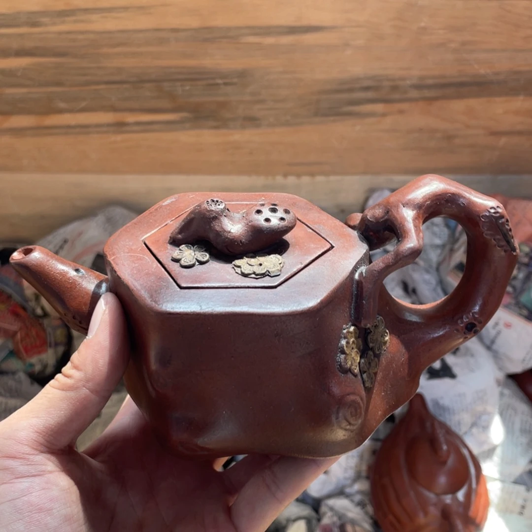 茶壶紫砂老厂紫砂壶一件。