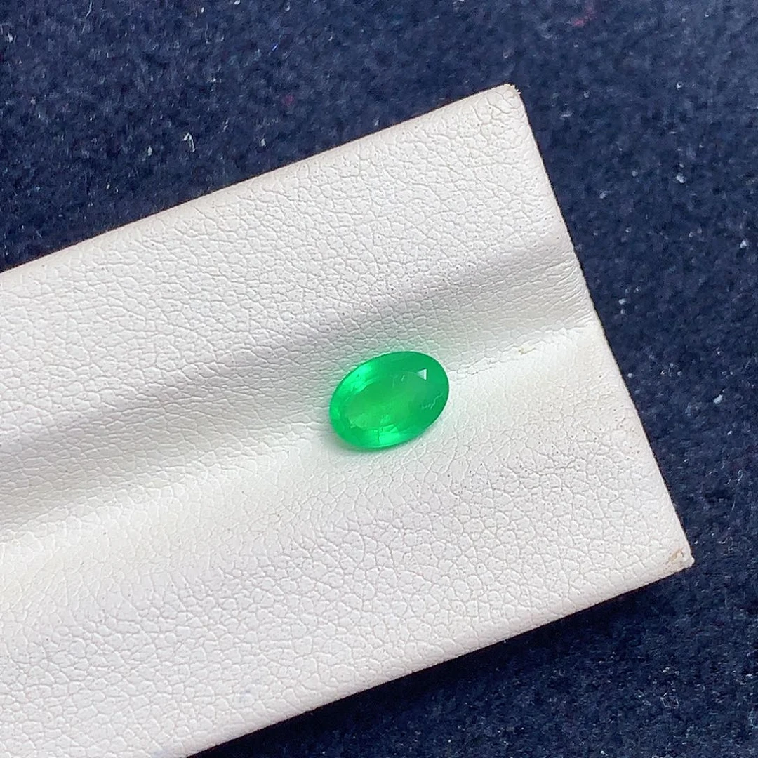 祖母绿裸石未镶嵌0.865ct 5✖️7