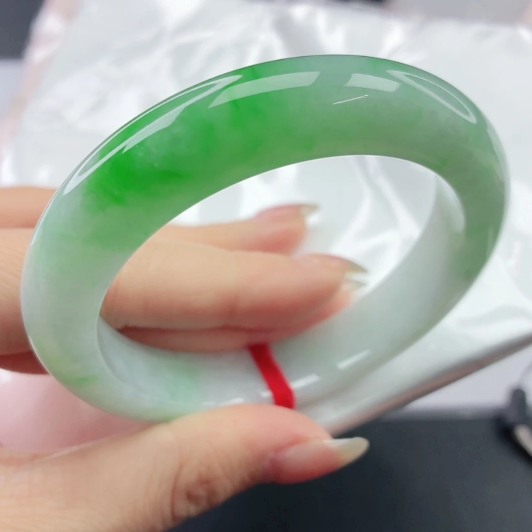 未镶嵌手镯翡翠，876