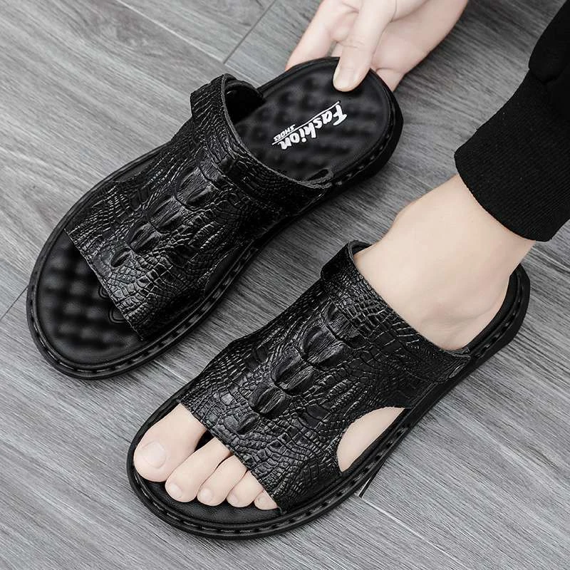 2025新款夏季男士皮凉鞋休闲沙滩鞋潮男外穿开车防臭凉拖鞋男两用