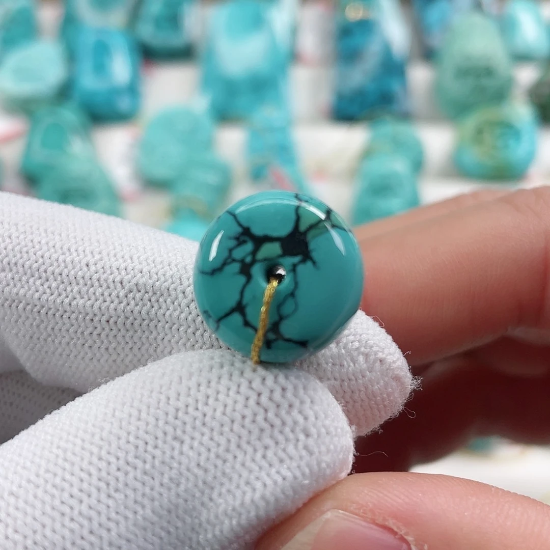 绿松石颈饰未镶嵌