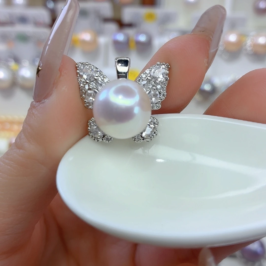 合金淡水珍珠颈饰