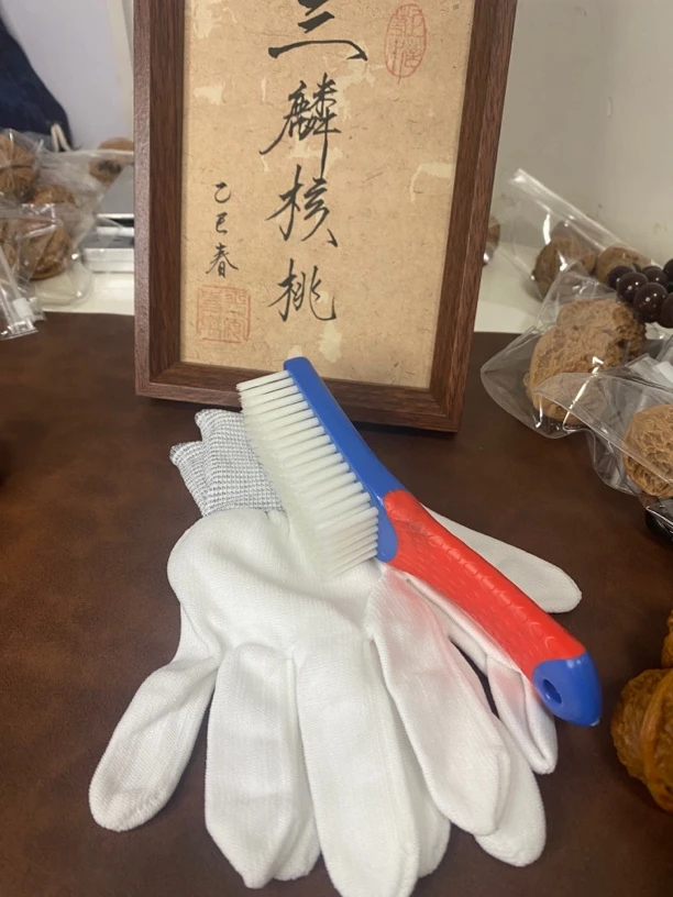 文玩核桃必备工具纳米刷手套