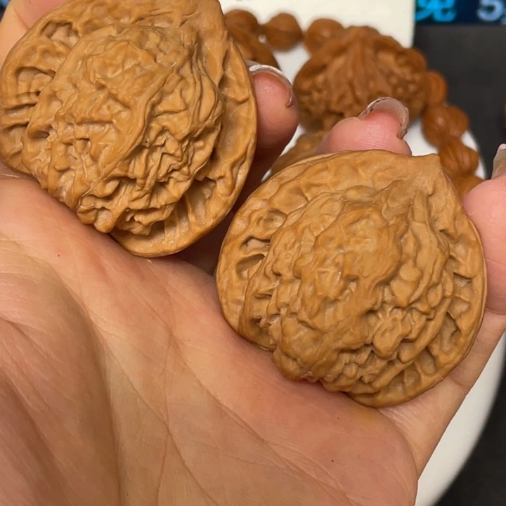 核桃把件秦岭核桃种植区建设工程