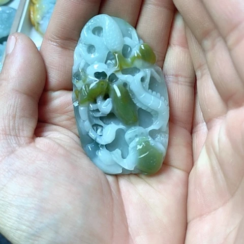 翡翠颈饰未镶嵌天然缅甸翡翠a货