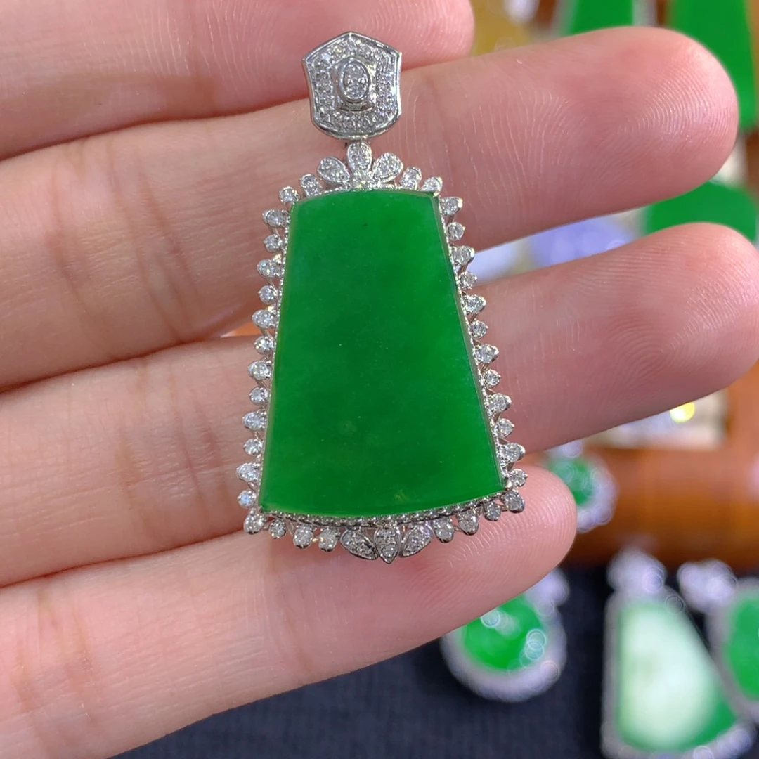 翡翠18K金镶嵌吊坠(不含链)无事牌