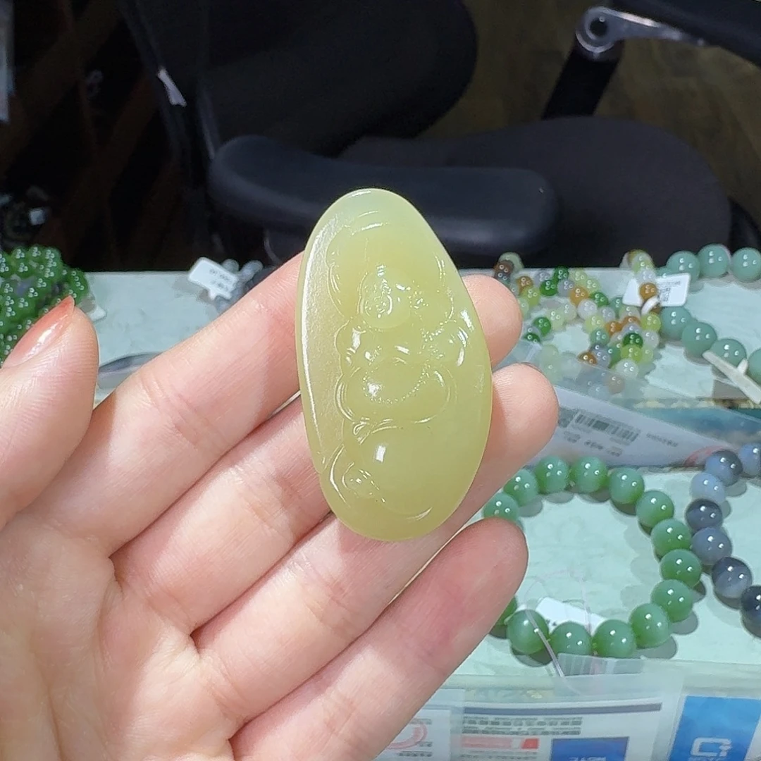 颈饰未镶嵌和田玉