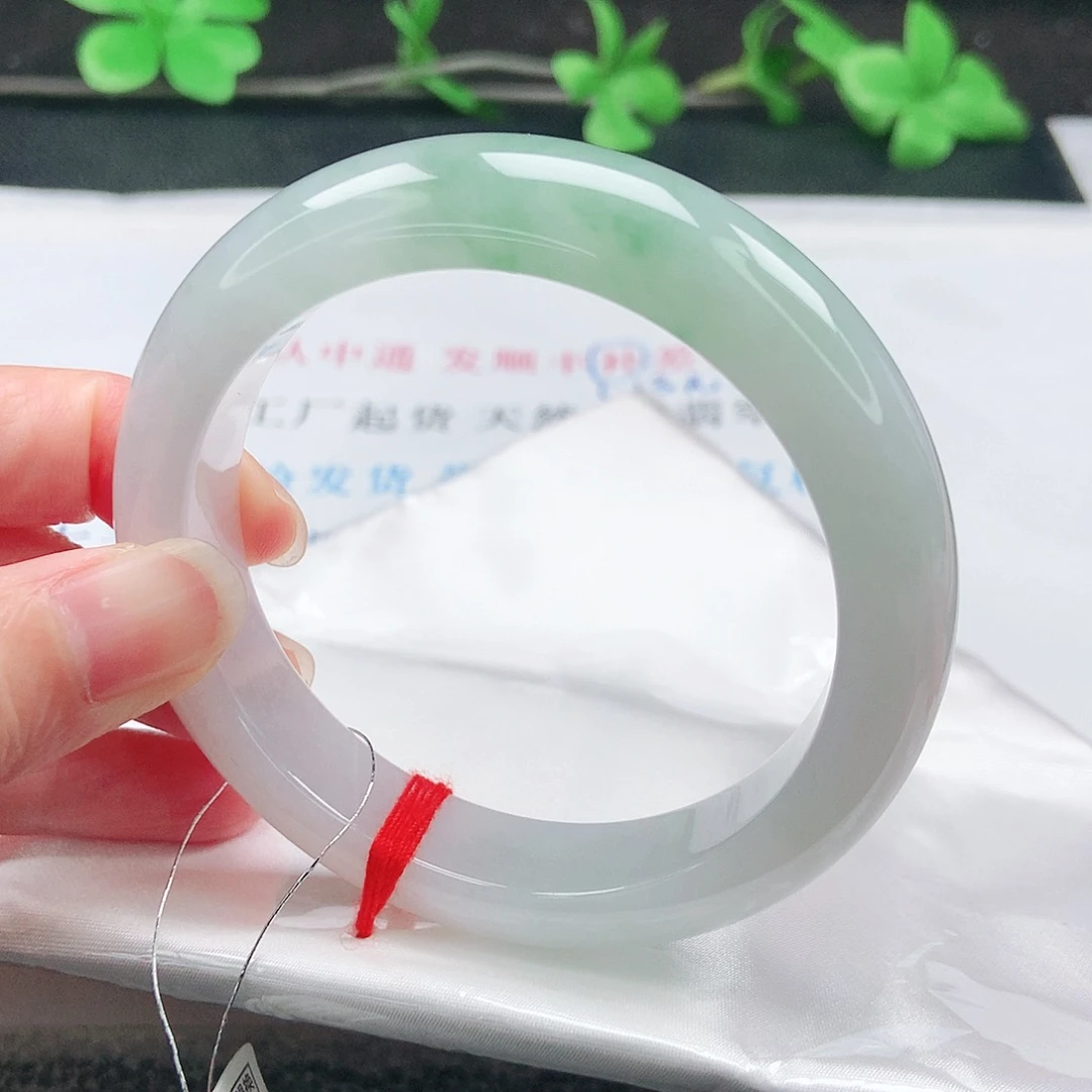 翡翠未镶嵌手镯58圈