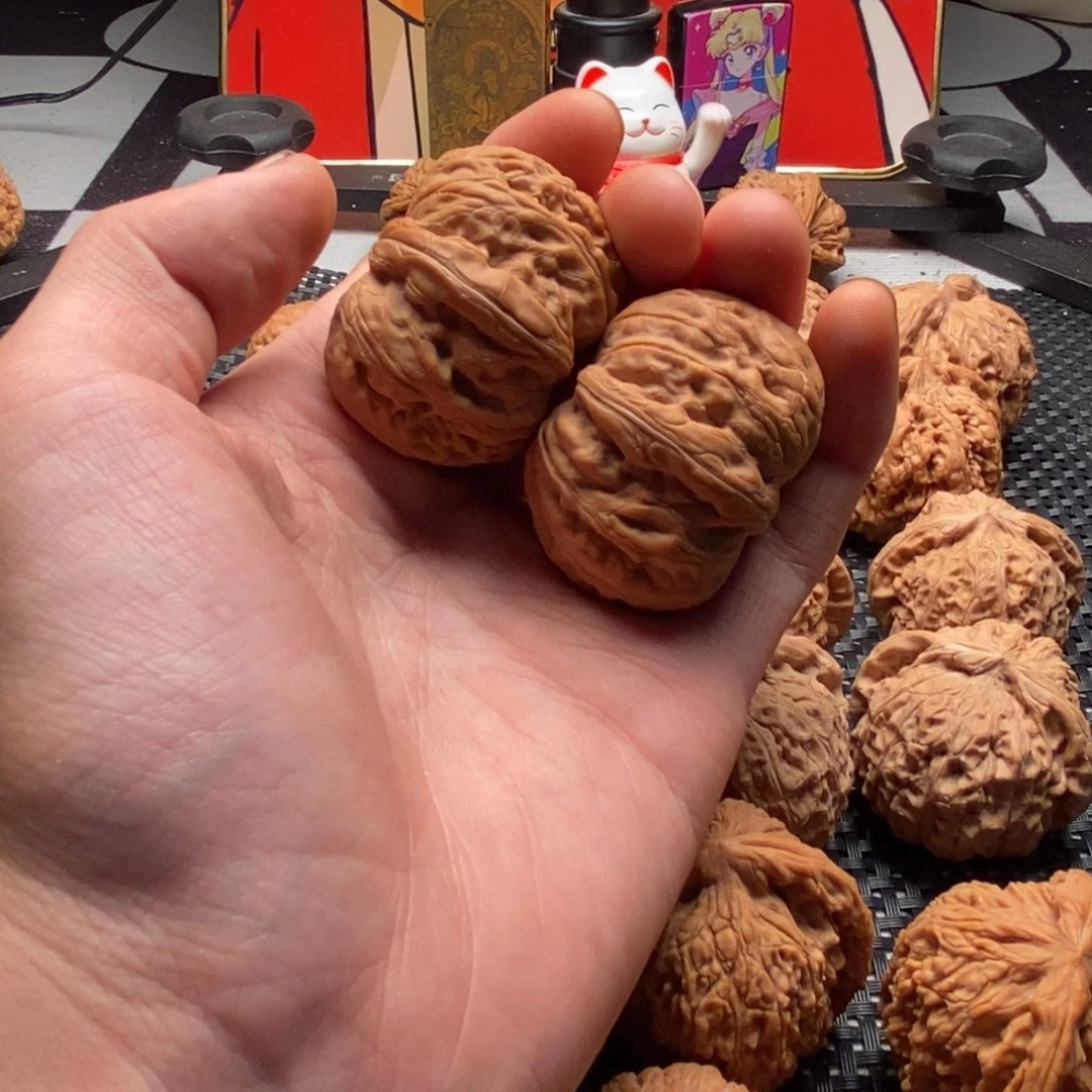 鲤***饱文玩核桃精品对元宝