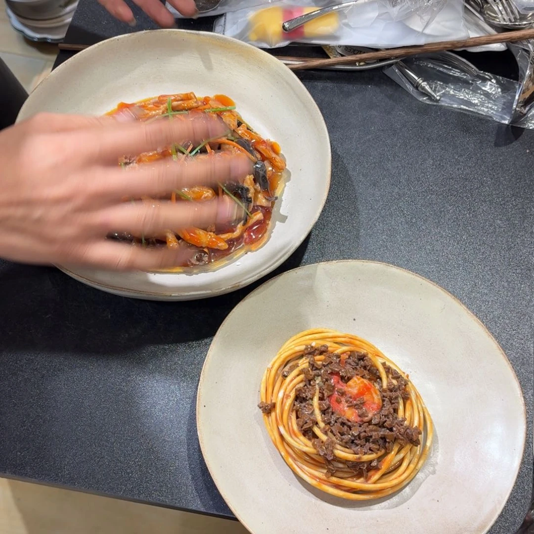 瓷微微瑕特价处理两个