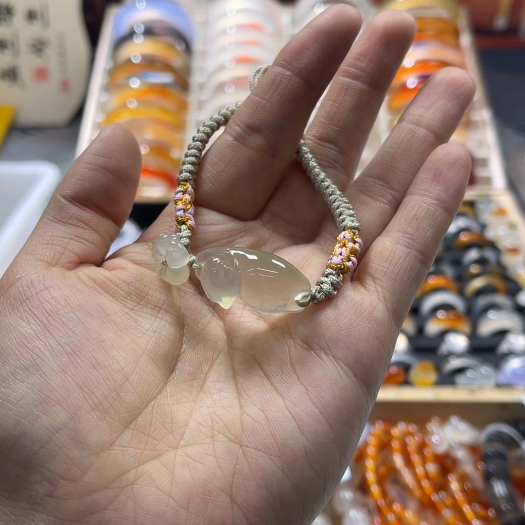 玛瑙/玉髓戒指未镶嵌小*Q