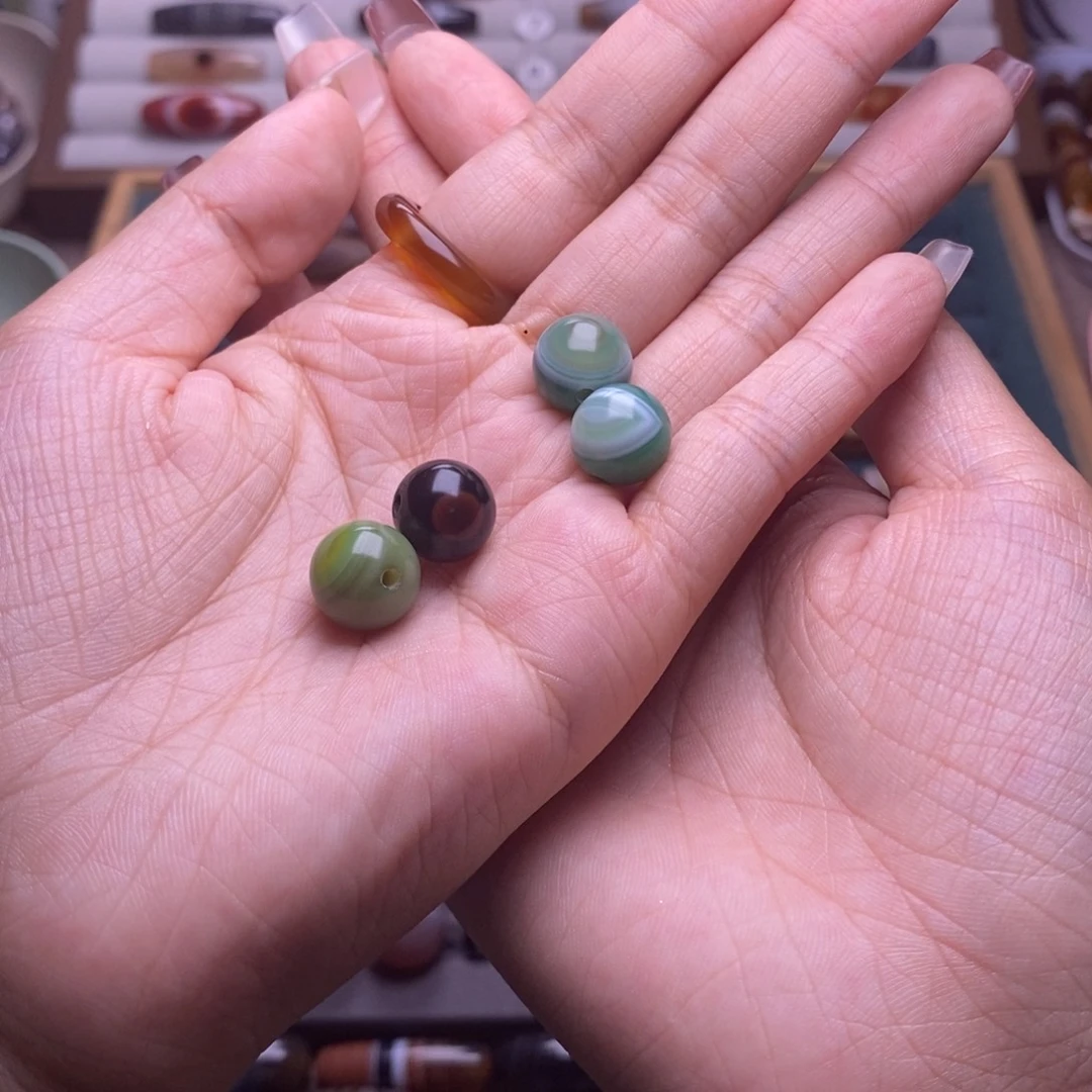 未镶嵌颈饰玛瑙/玉髓