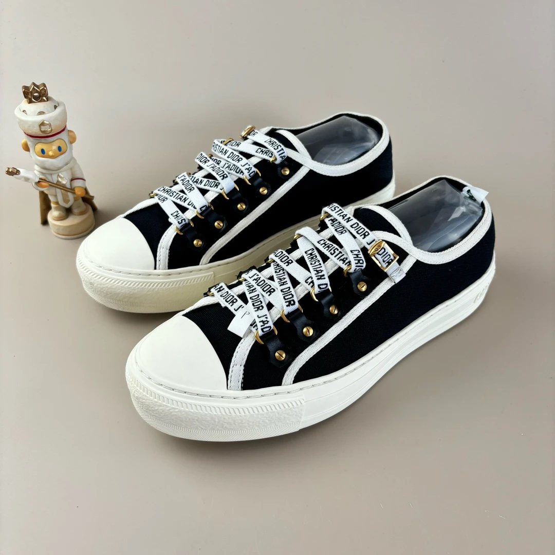 99新 DIOR/迪奥 黑白字母系带休闲鞋 38码YLP2884