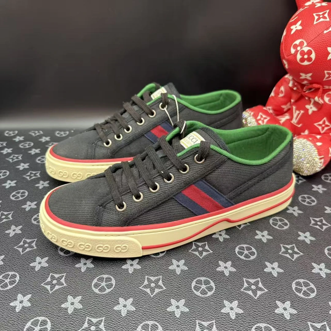 95新 GUCCI/古驰 男士时尚黑色帆布1977板鞋39.5欧码 ddm3011