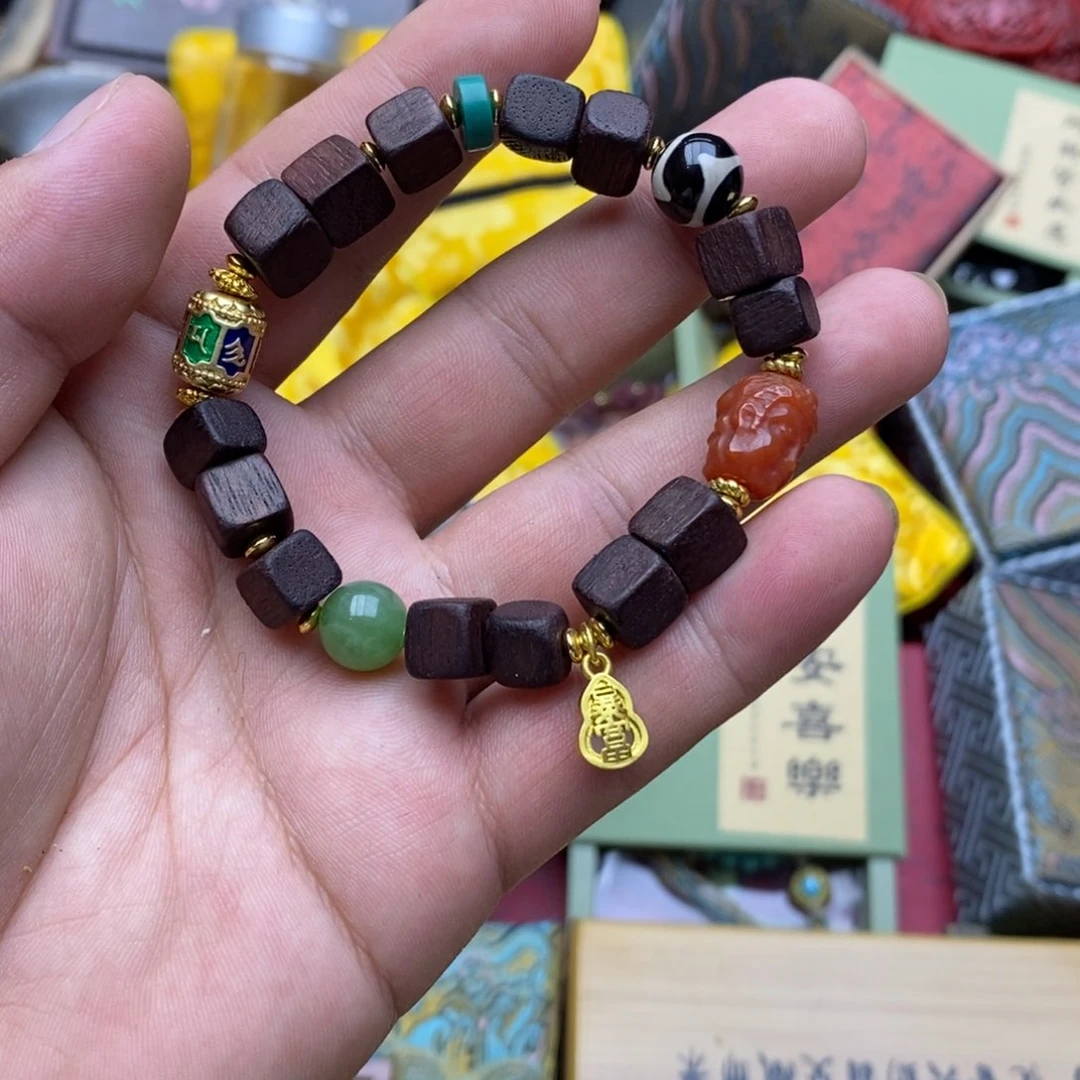 大叶紫檀（黑酸枝木类）