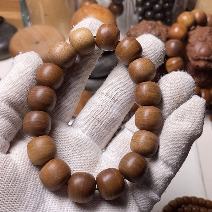 檀香木老山檀香13/14黑肉手串