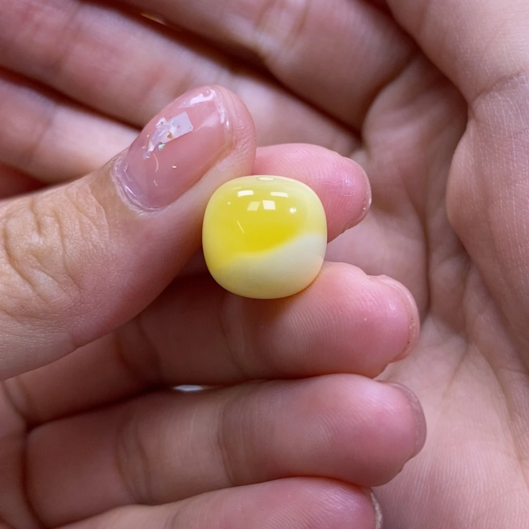 琥珀未镶嵌珠宝奇石13.4