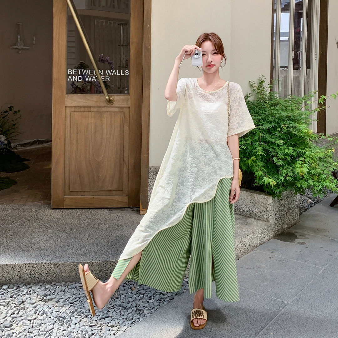 夏季ootd穿搭一整套女日系文艺风不规则罩衫条纹开叉阔腿裤两件套