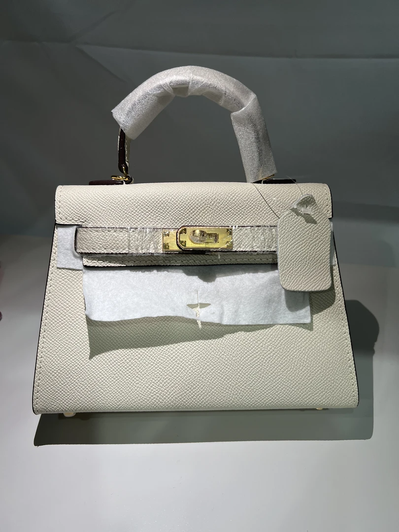 菱格链条斜跨包女2025新款包包夏天小众设计银色单肩包手提小方包