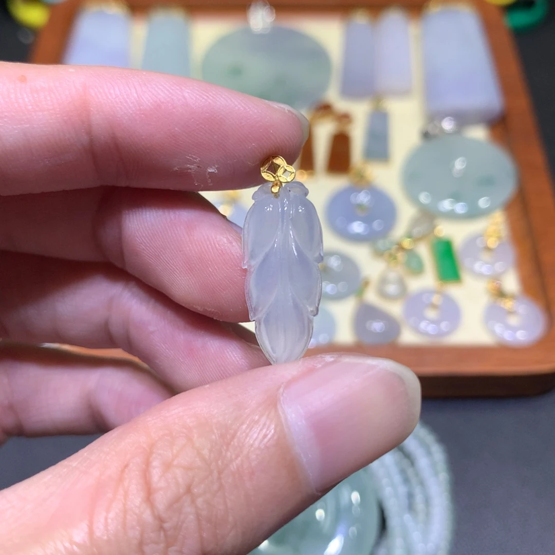 吊坠(不含链)18K金镶嵌翡翠