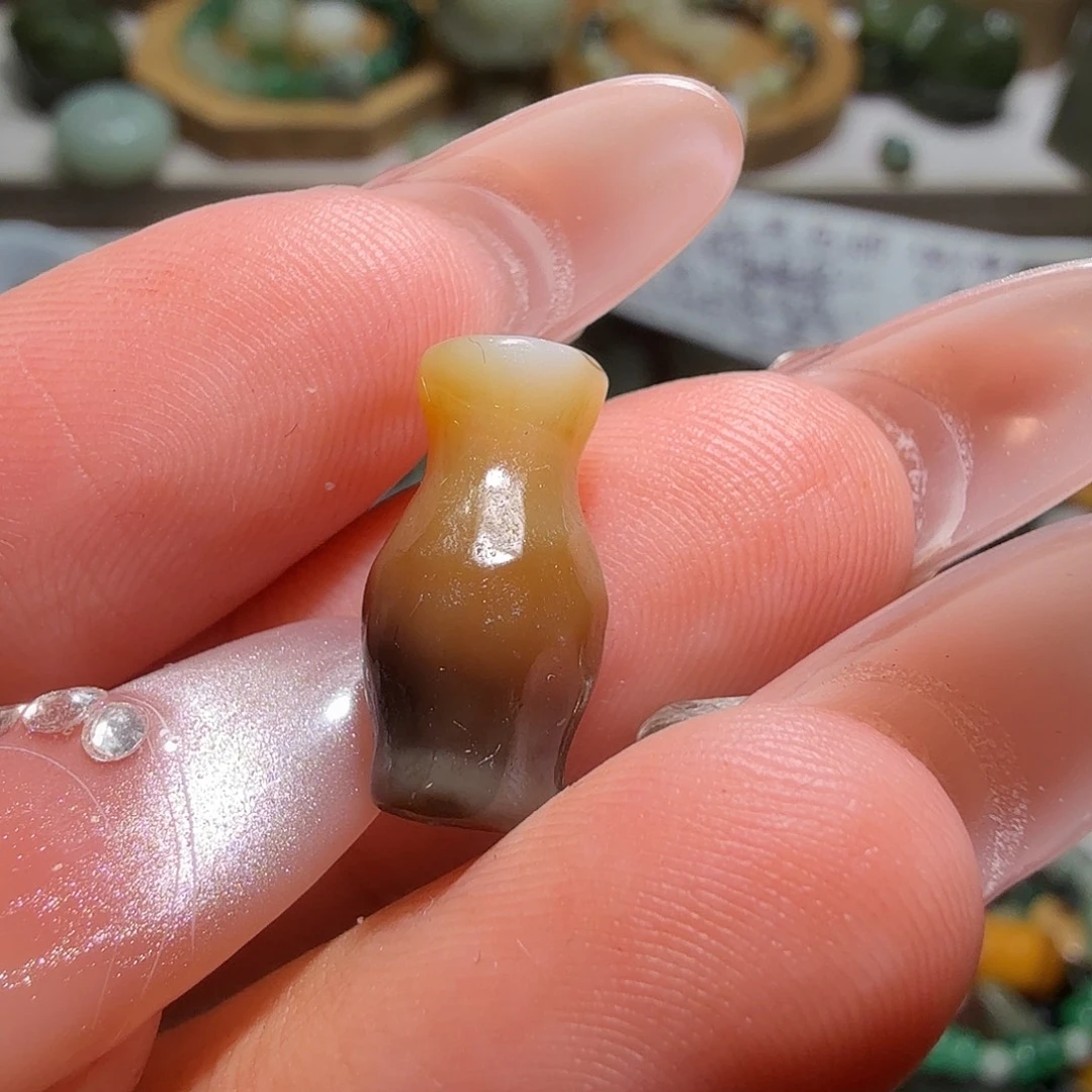 和田玉未镶嵌珠宝奇石