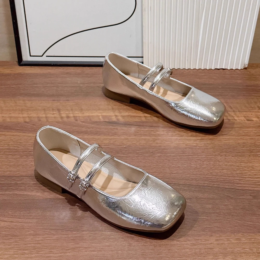 配裙子气质银色单鞋女2025夏新款法式平底方头双扣带玛丽珍小皮鞋