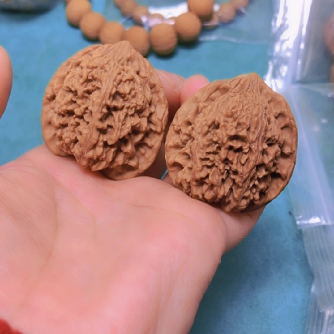 【闪购商品】摆件核桃39满天星黄尖出油