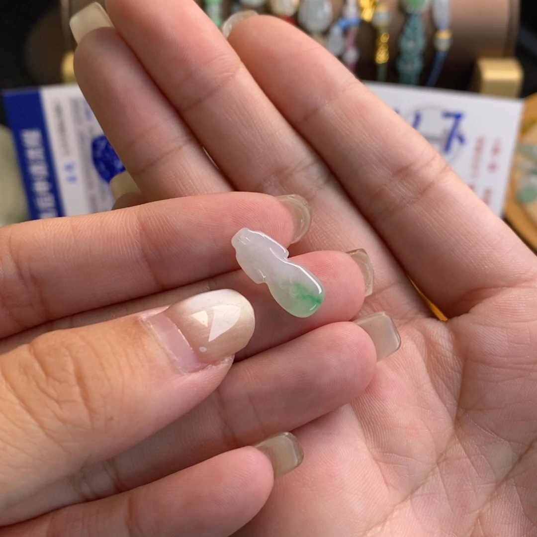 心***好翡翠未镶嵌颈饰17870