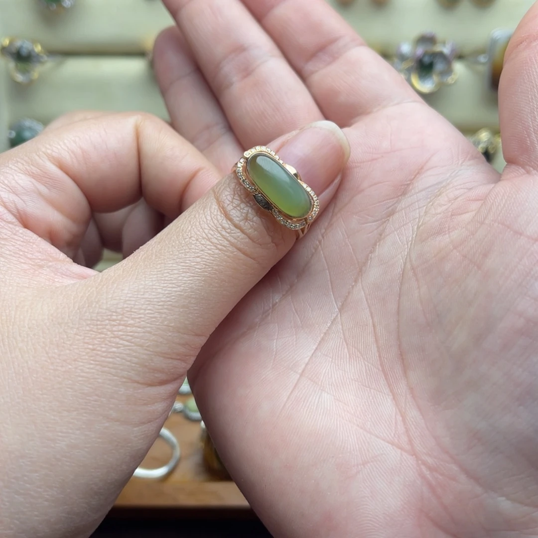 和田玉（碧玉）18K金镶嵌戒指