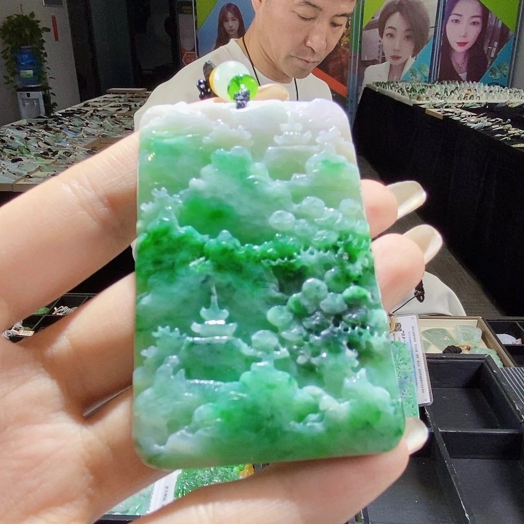 颈饰未镶嵌翡翠翡翠