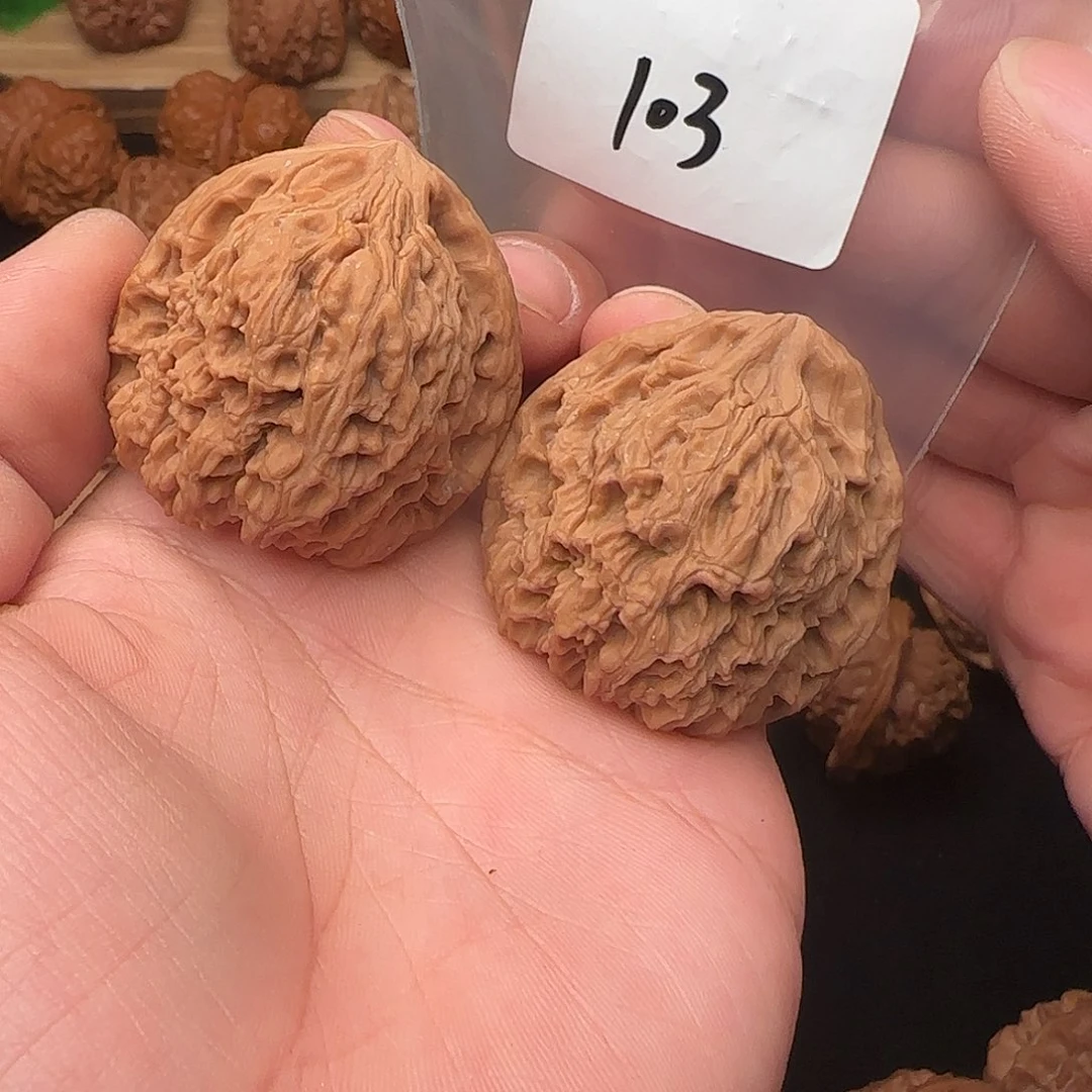 非***卿把件文玩核桃103全品41南疆石