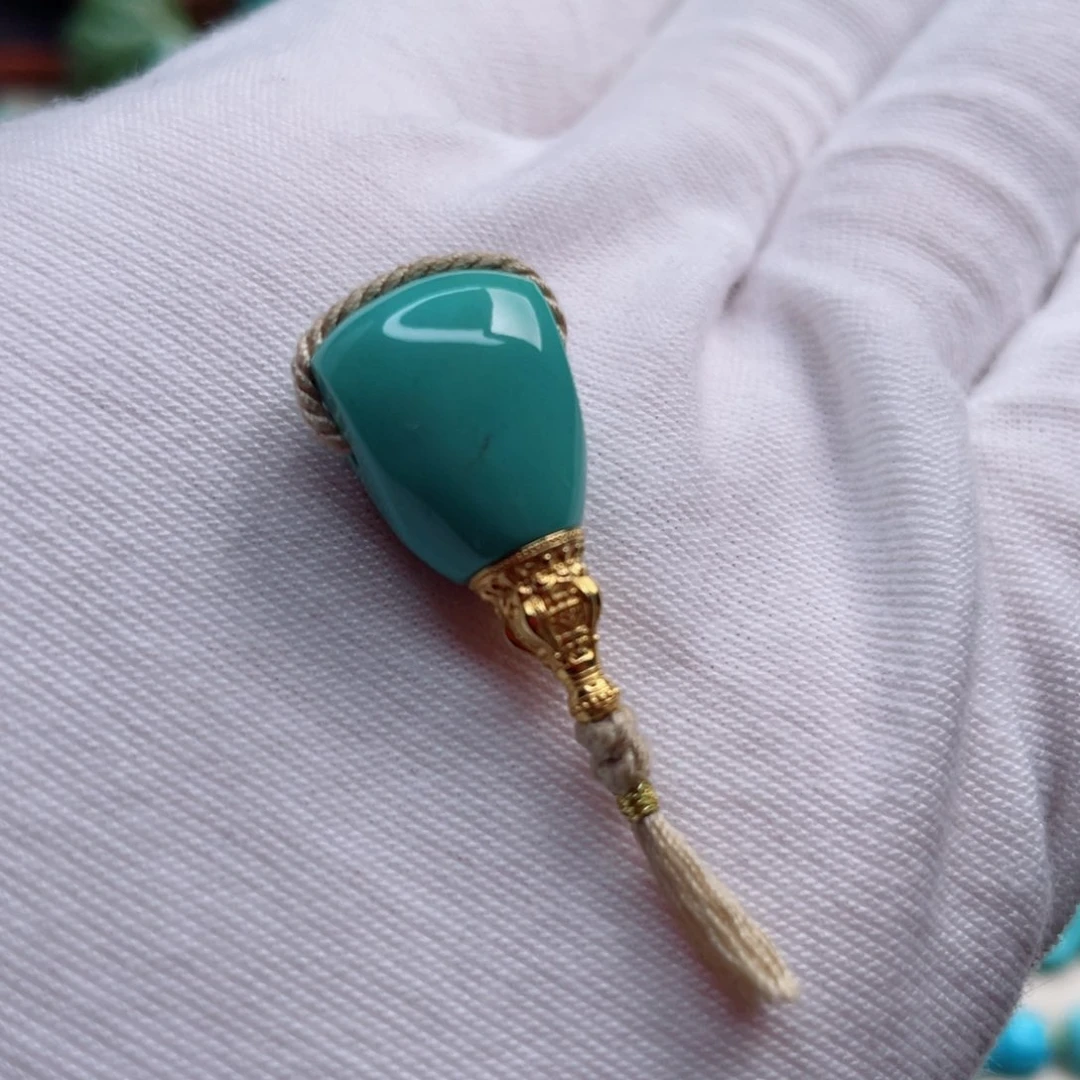 18K金镶嵌绿松石珠宝奇石