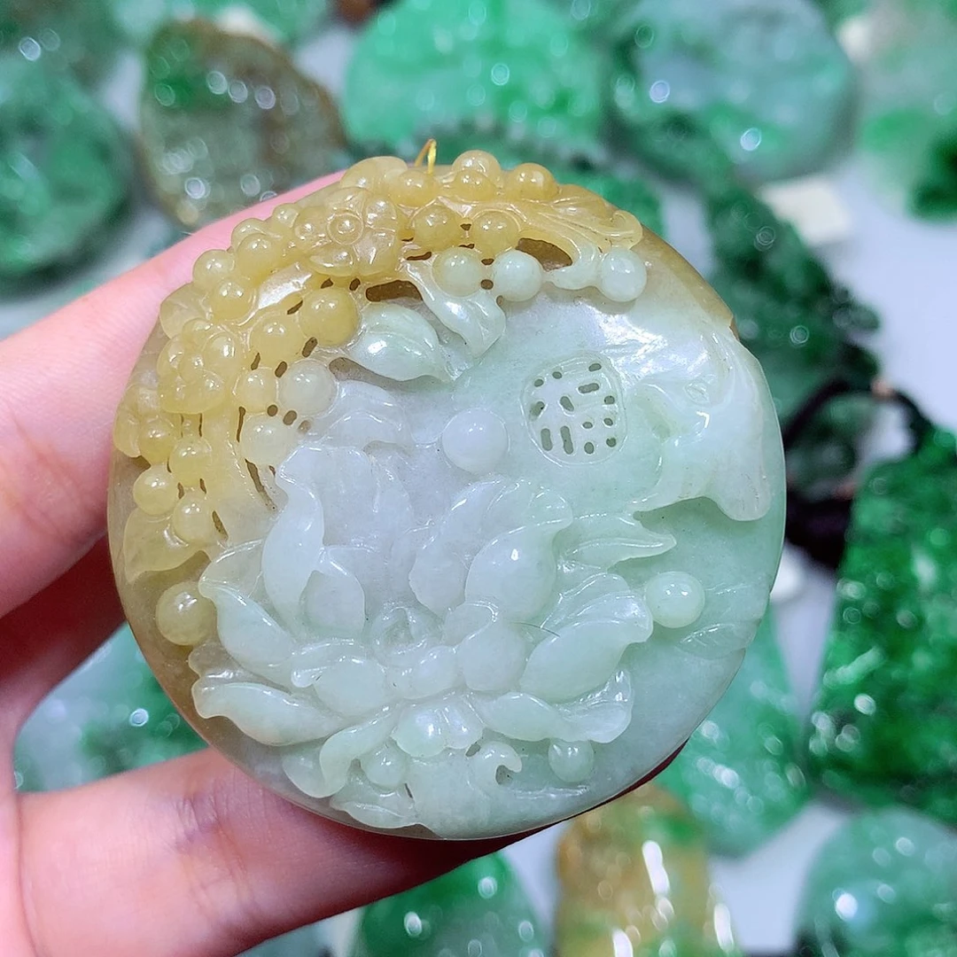 吊坠(不含链)未镶嵌翡翠