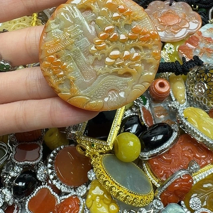 颈饰未镶嵌翡翠翡翠