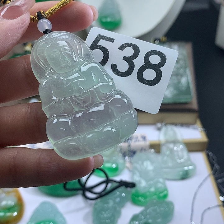 吊坠(赠链)未镶嵌翡翠