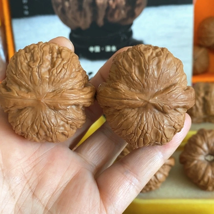 文玩核桃把件元宝精对 41 40